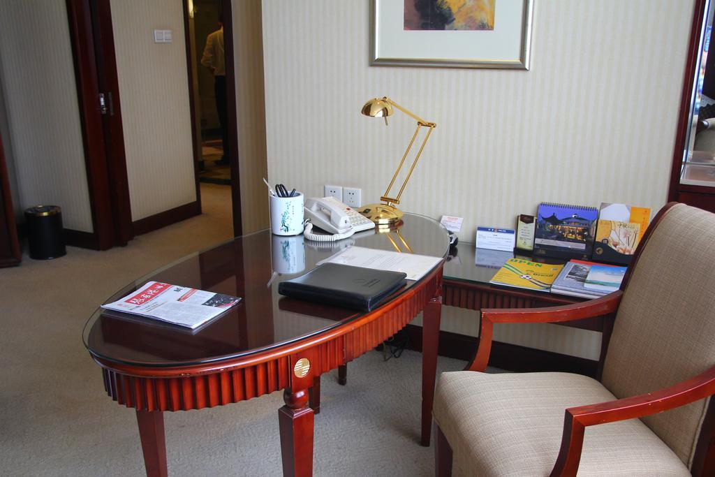 Huafang Jinling International Hotel Zhangjiagang Oda fotoğraf